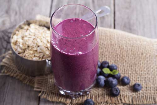Blueberry Smoothie and Oatmeal